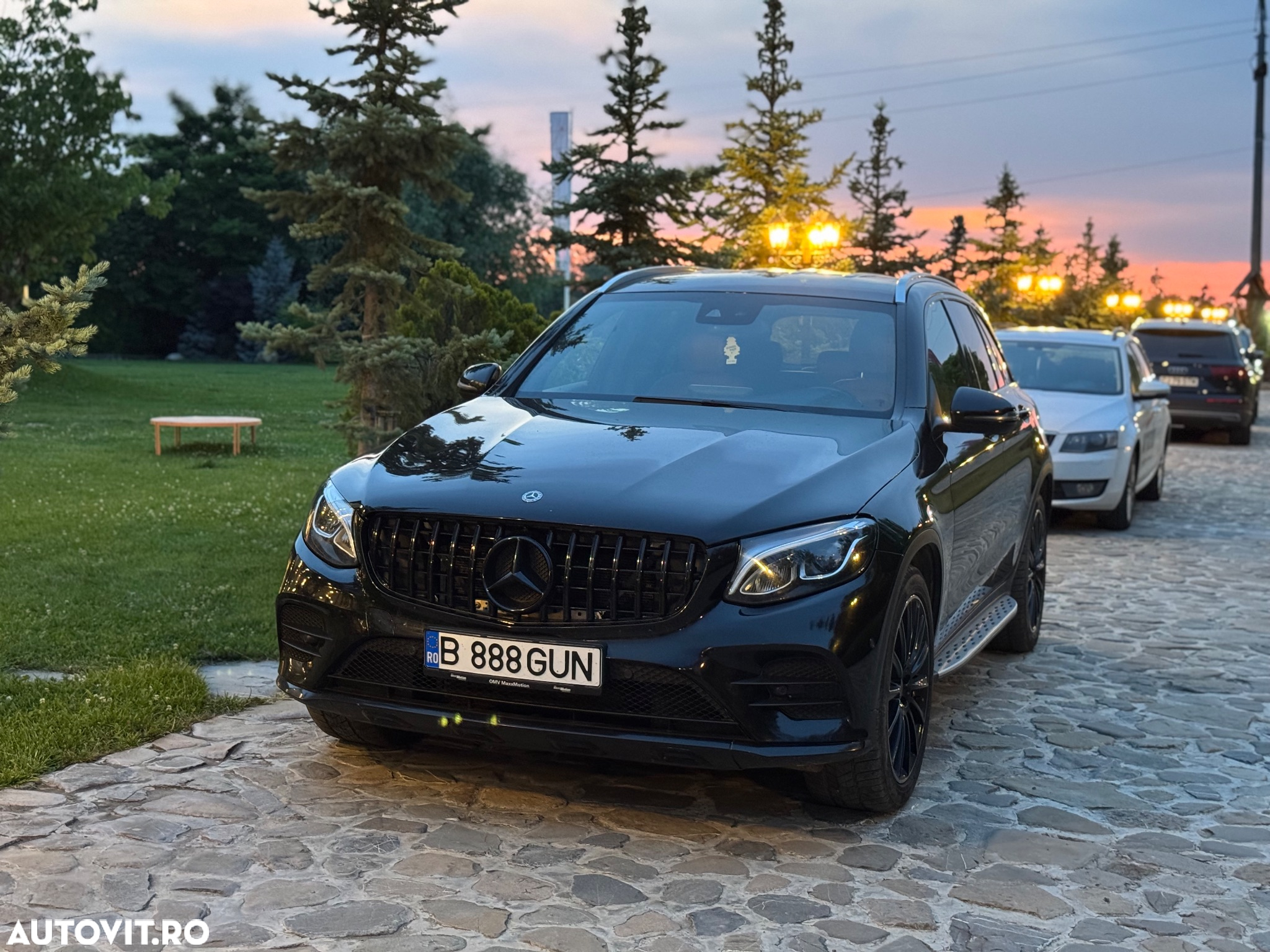 Mercedes-Benz GLC - 11
