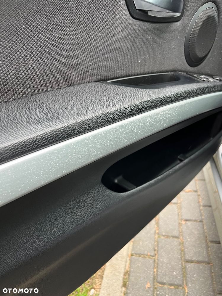 BMW Seria 3 - 16