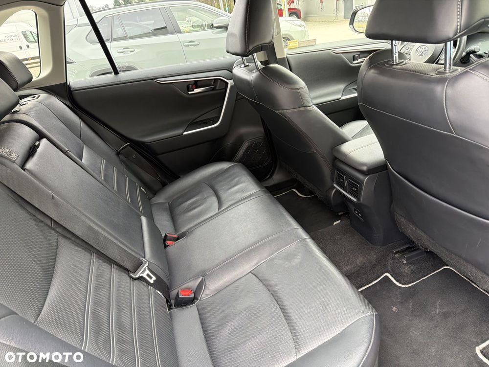 Toyota RAV4 - 11