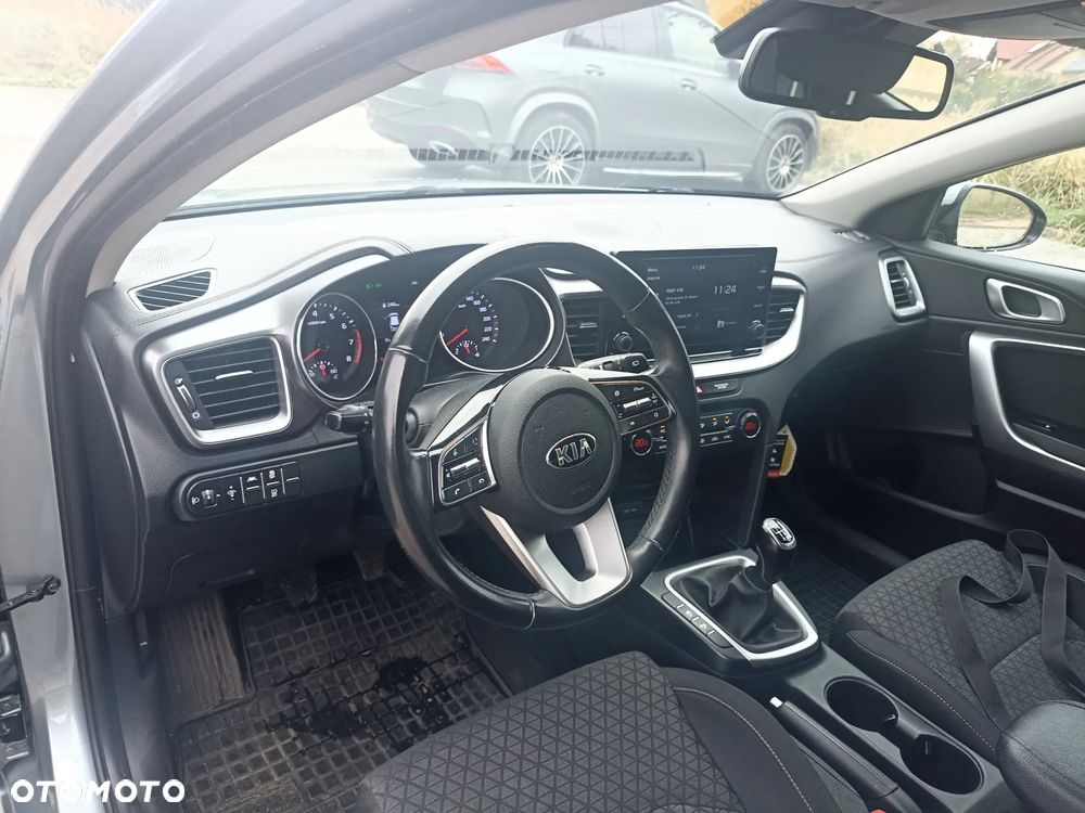 Kia Ceed 1.4 T-GDI M - 5