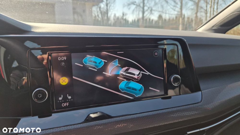 Volkswagen Golf - 24