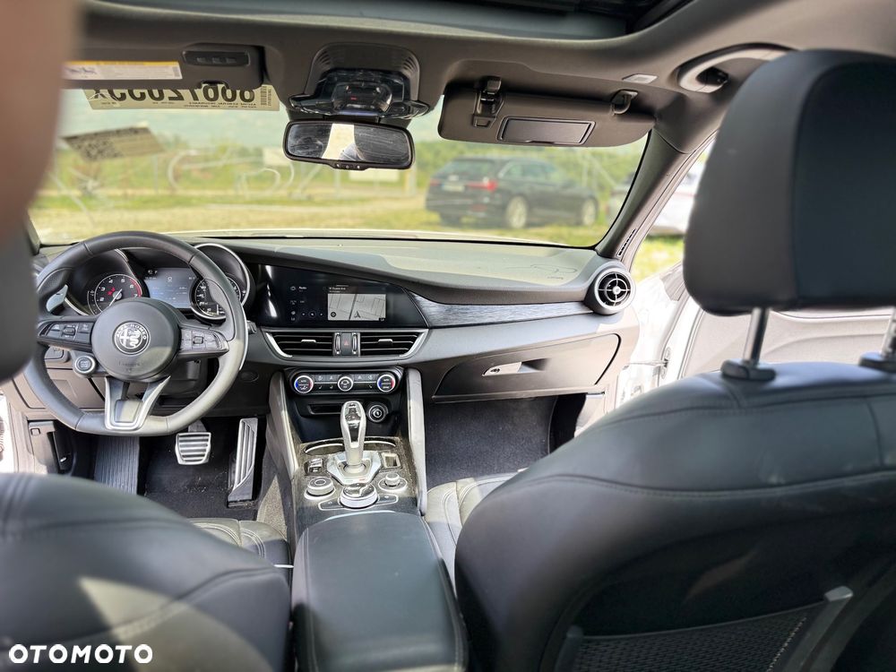Alfa Romeo Giulia 2.0 Turbo Veloce - 2