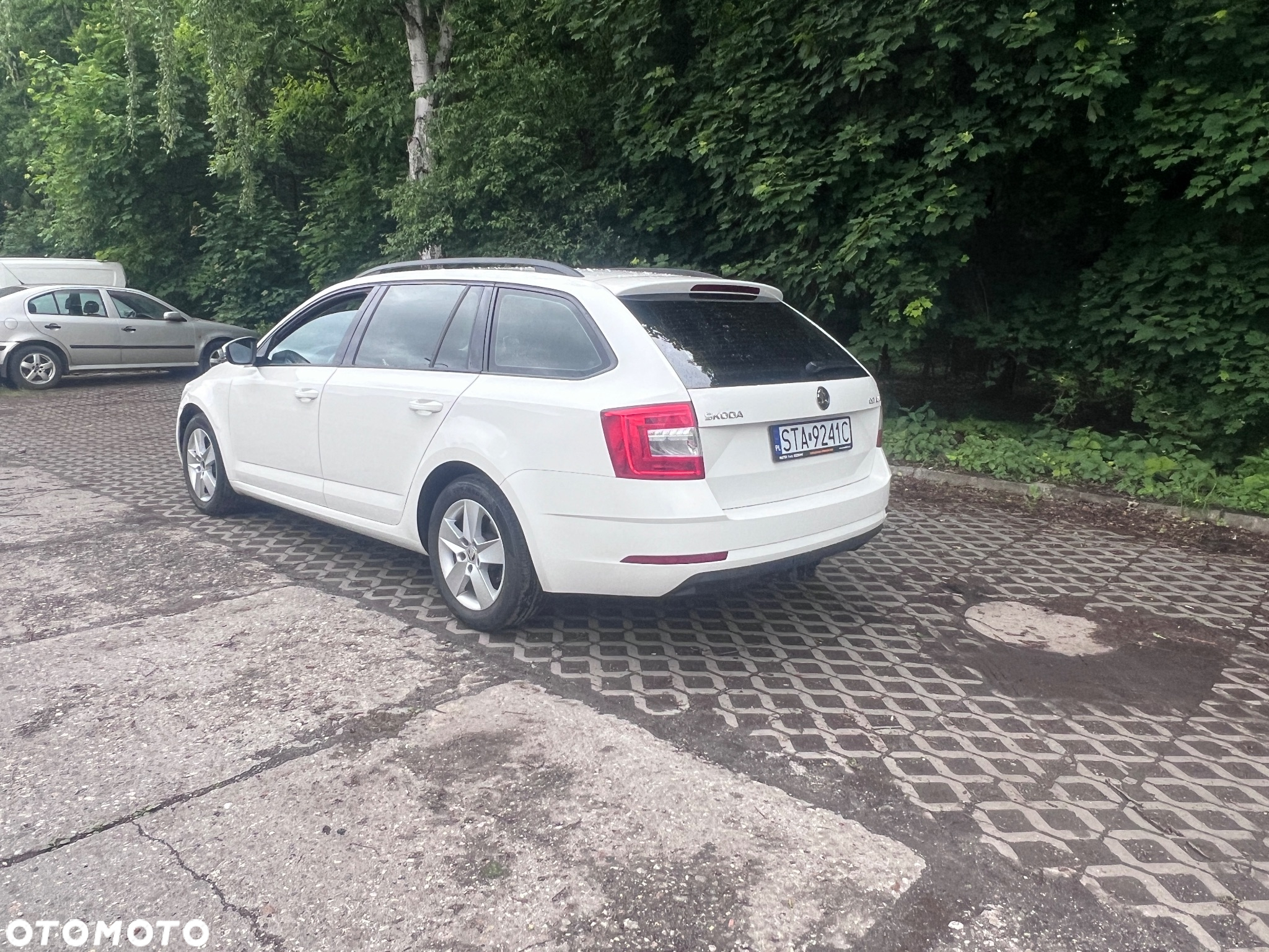 Skoda Octavia 1.6 TDI Active - 4