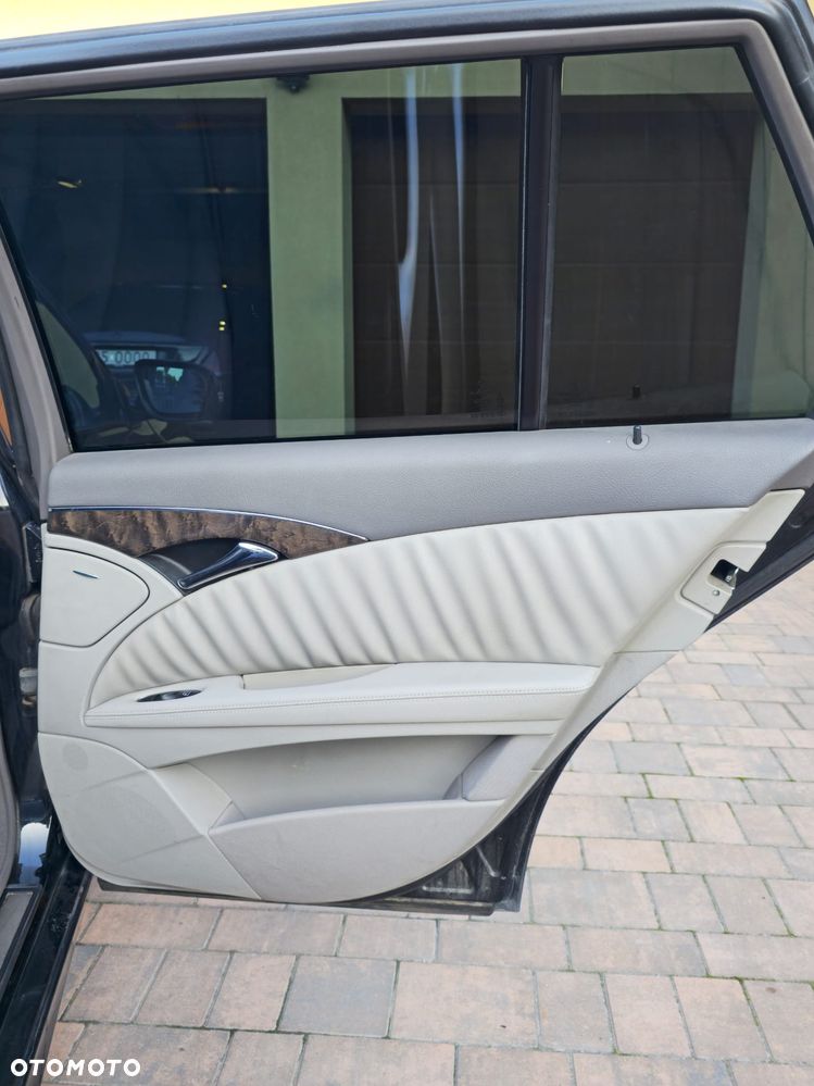 Mercedes-Benz Klasa E - 17