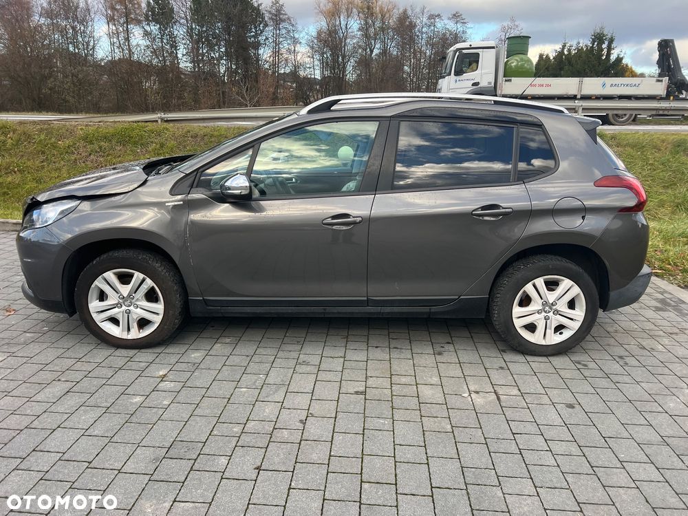 Peugeot 2008 PureTech 110 Style - 2