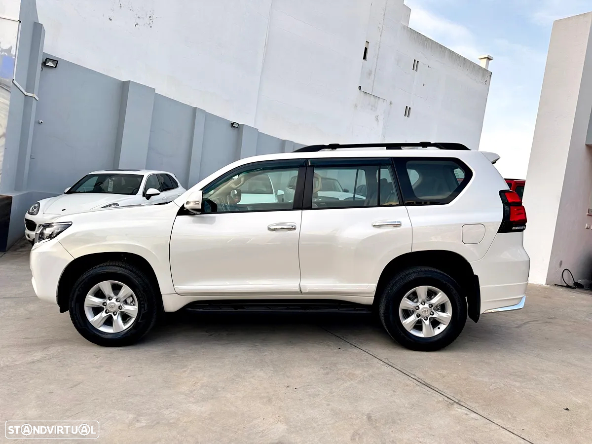 Toyota Land Cruiser Prado - 6