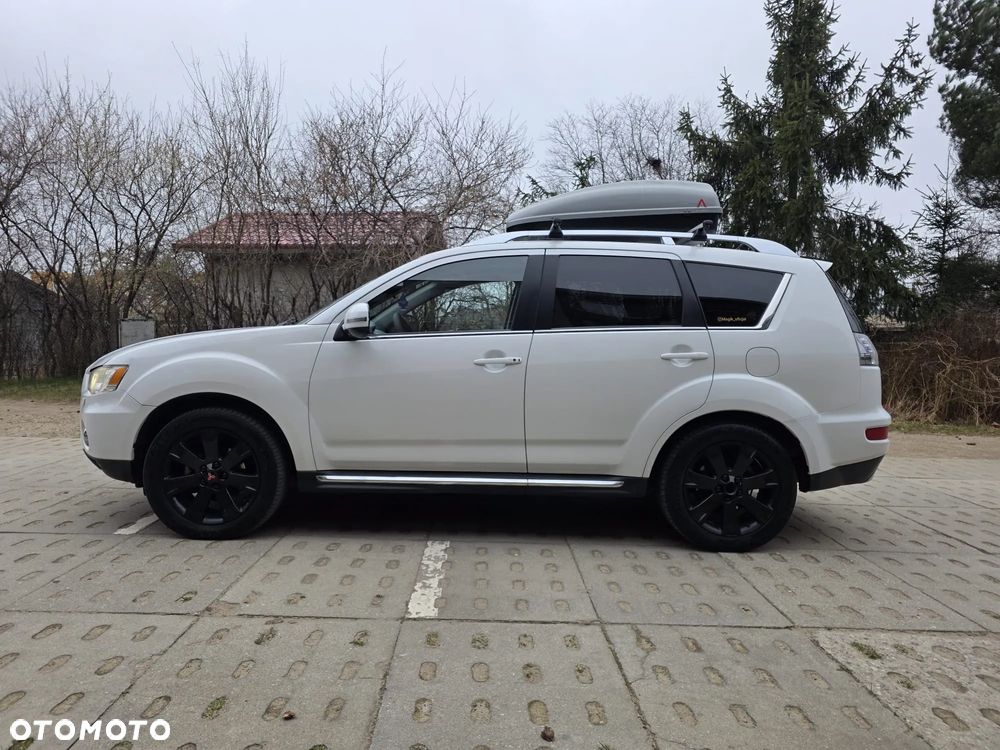Mitsubishi Outlander 2.2 DID Instyle TC-SST - 3