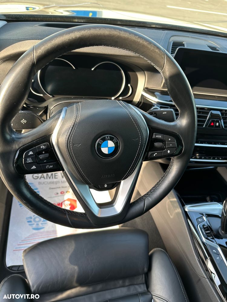 BMW Seria 5 530d xDrive Aut. Luxury Line - 11