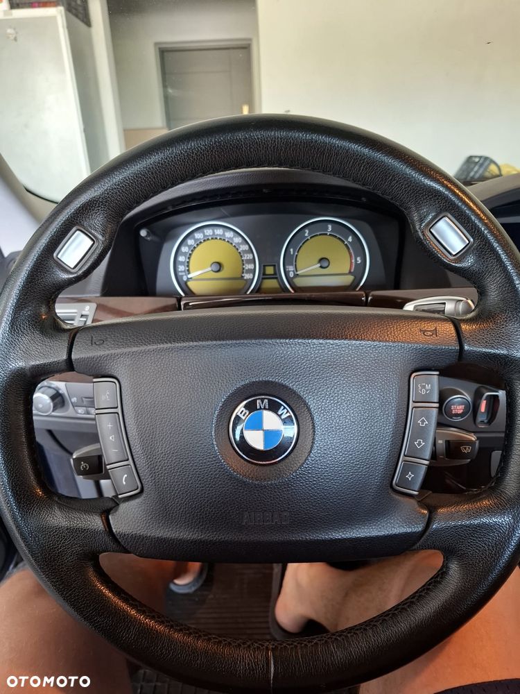 BMW Seria 7 - 7