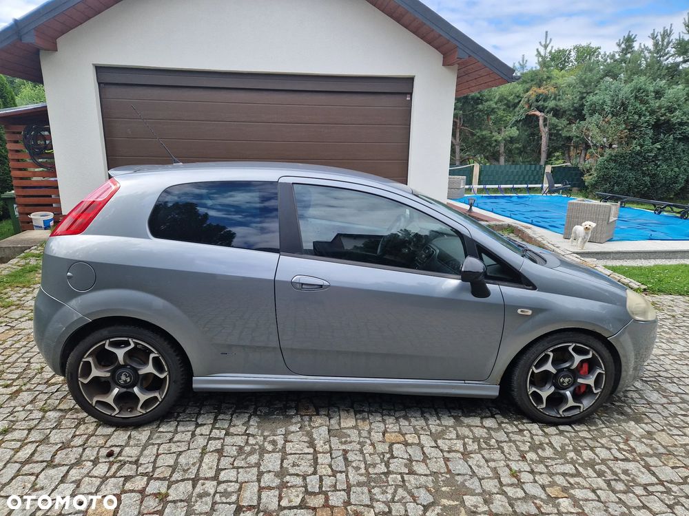 Fiat Grande Punto - 5