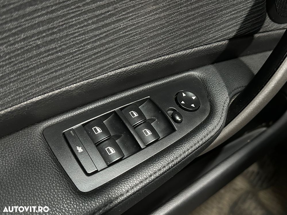BMW Seria 1 118i - 11
