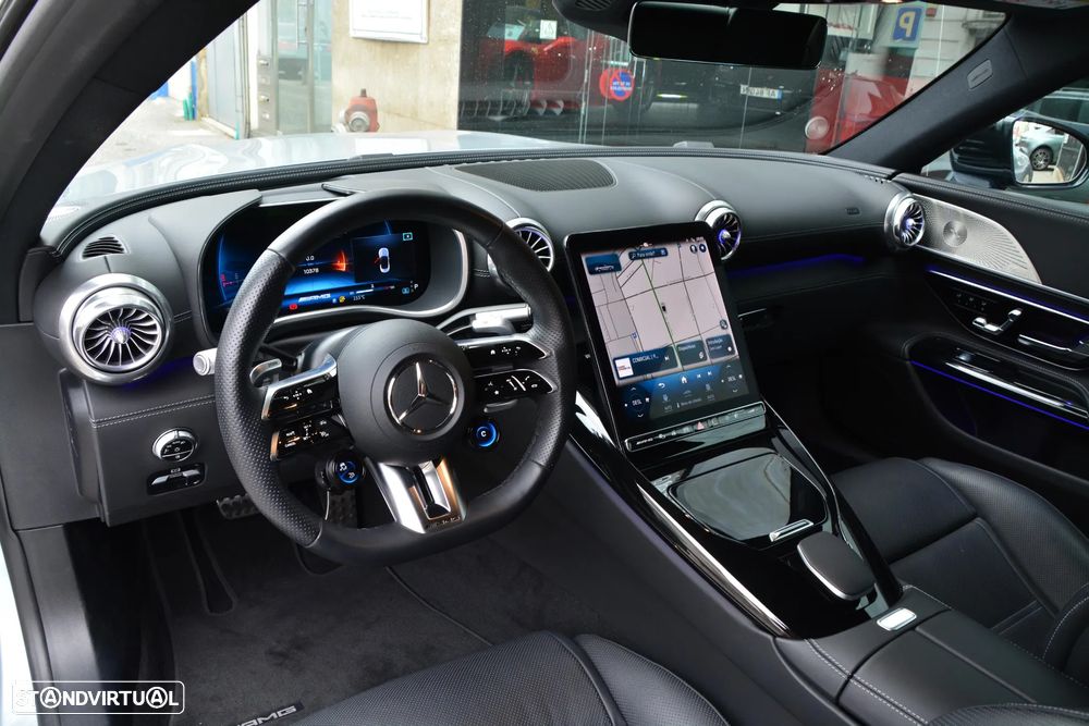 Mercedes-Benz SL 63 AMG 4Matic+ - 33