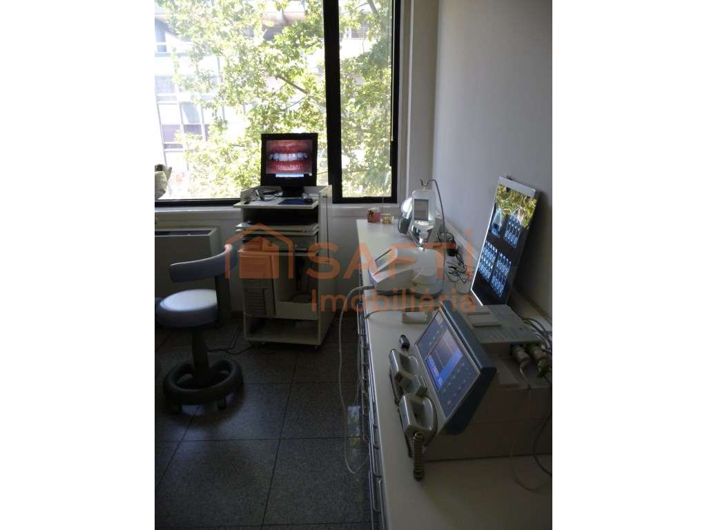 Clínica dentária à venda no centro do Porto | Zona da Trindade | Po... - Grande imagem: 2/10