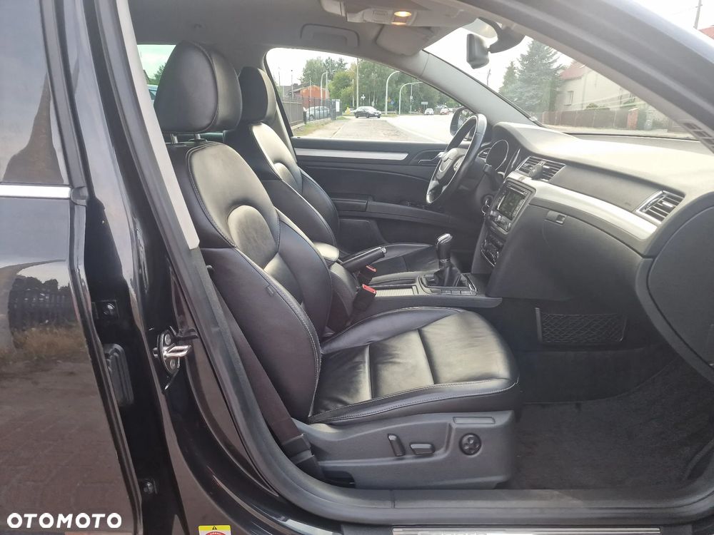Skoda Superb 2.0 TDI Elegance - 14