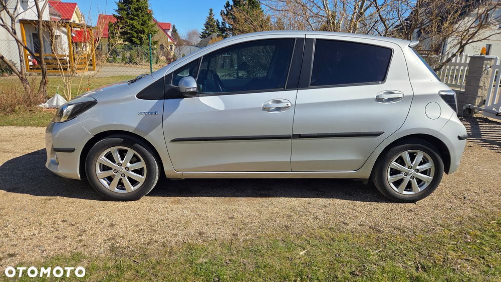 Toyota Yaris - 10