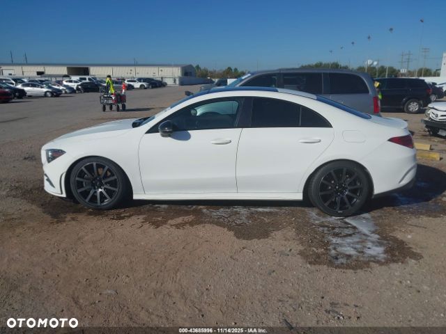 Mercedes-Benz CLA - 4