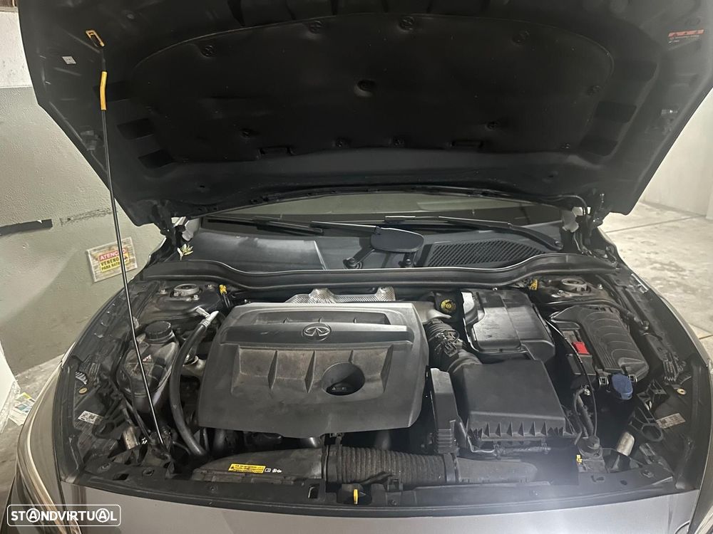Infiniti Q30 - 9