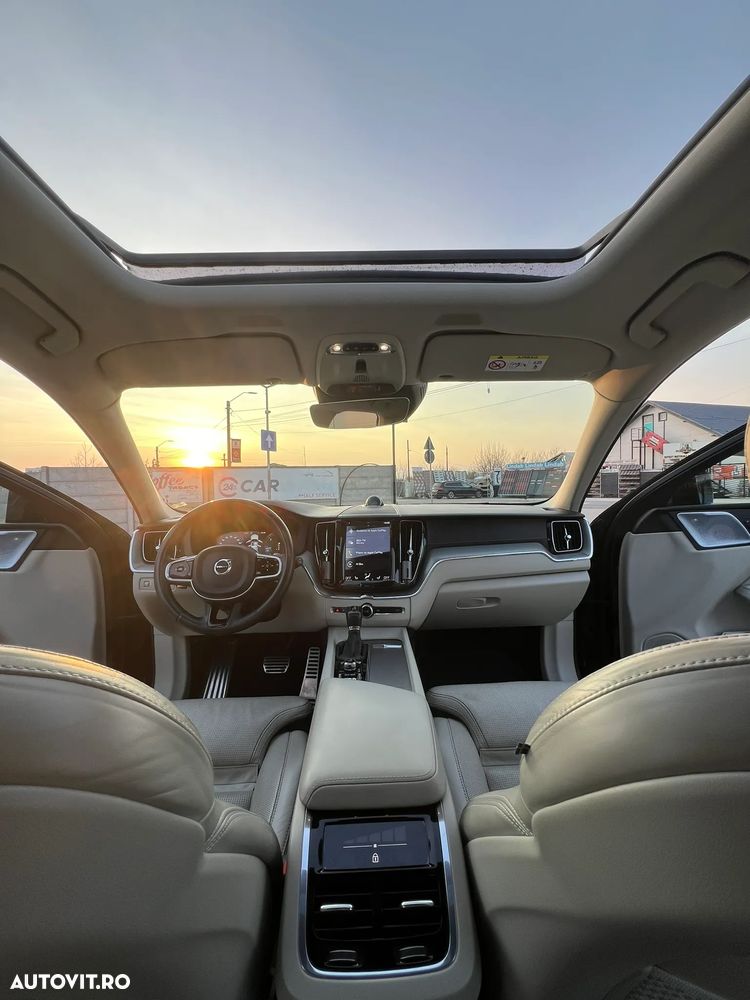 Volvo XC 60 D5 AWD Geartronic Inscription - 15