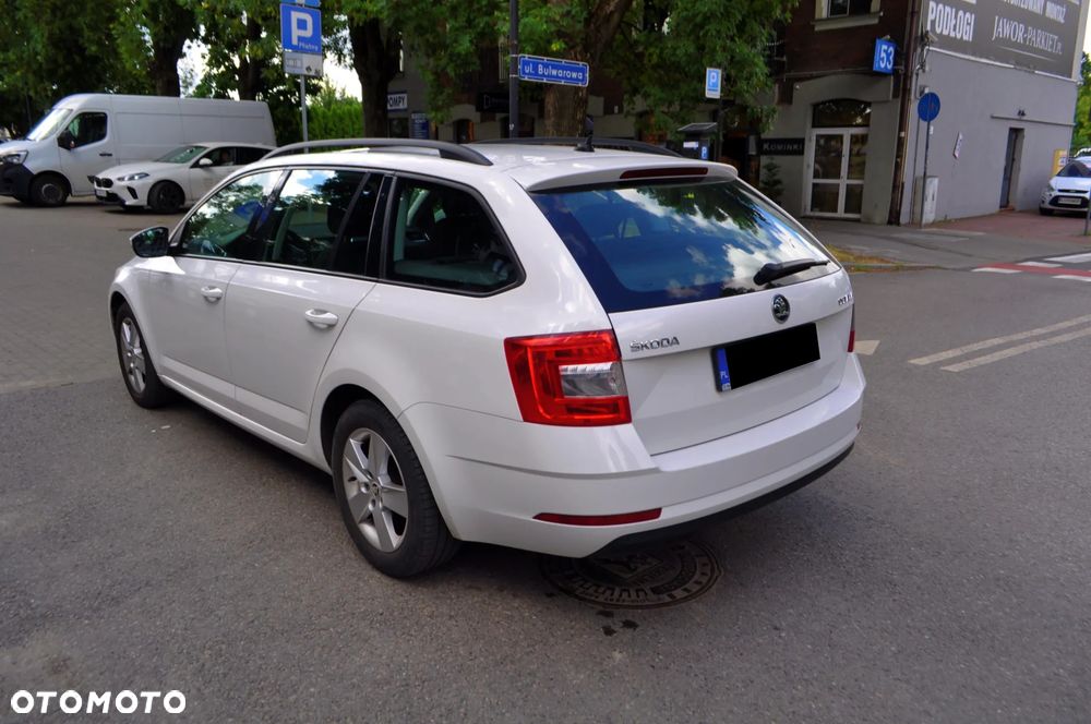 Skoda Octavia 1.5 TSI ACT Active - 4