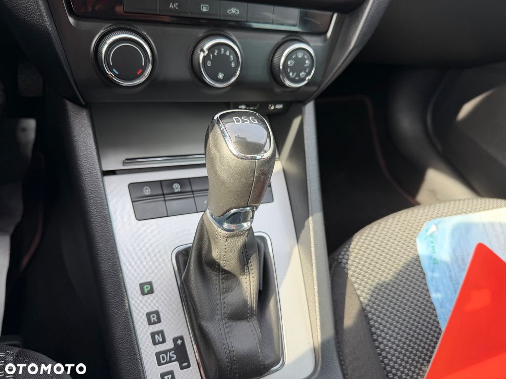 Skoda Octavia 2.0 TDI DSG Ambition - 19