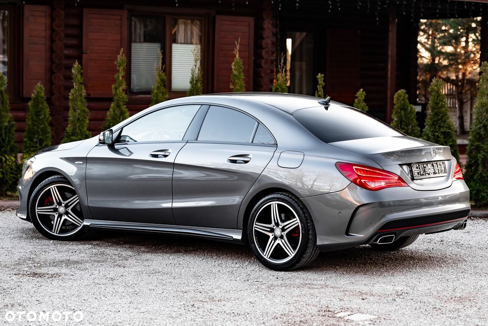 Mercedes-Benz CLA 250 7G-DCT AMG Line - 14