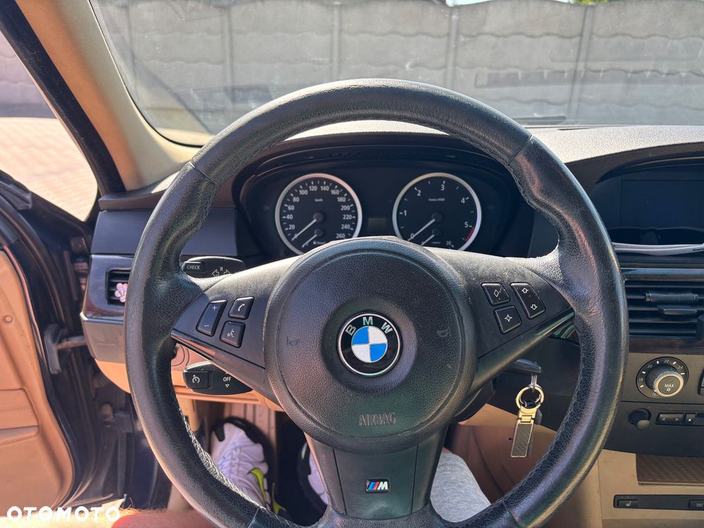 BMW Seria 5 ver-535d - 12