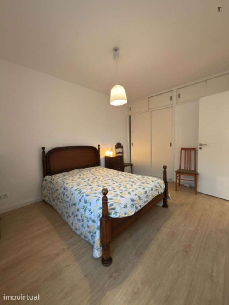 Quarto - localizado em Estoril Lisbon - Grande imagem: 2/11