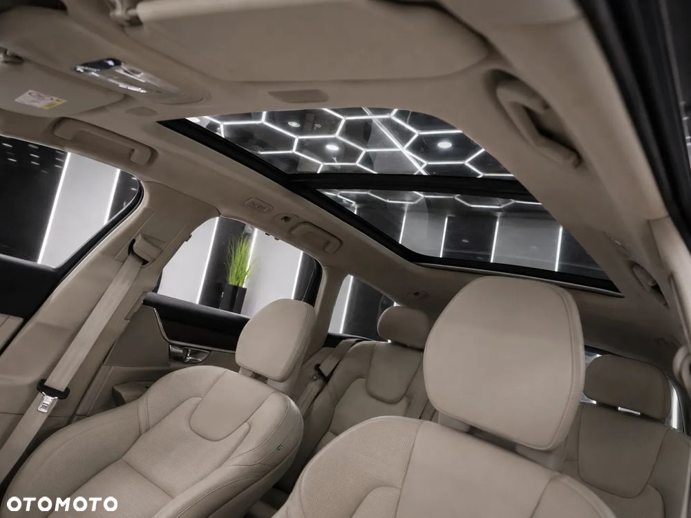 Volvo V90 Cross Country B5 D AWD Pro - 3