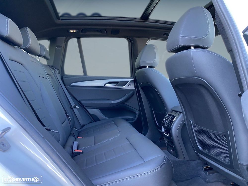 BMW iX3 Inspiring - 20