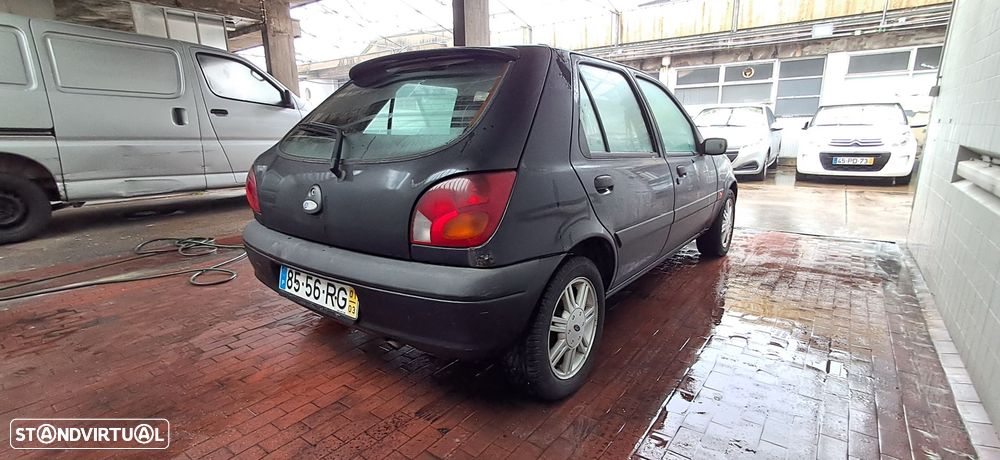 Ford Fiesta 1.25 Techno - 11