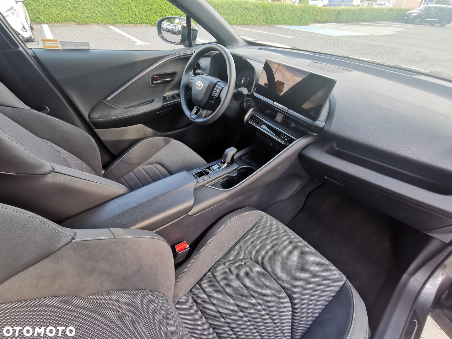 Toyota C-HR - 15