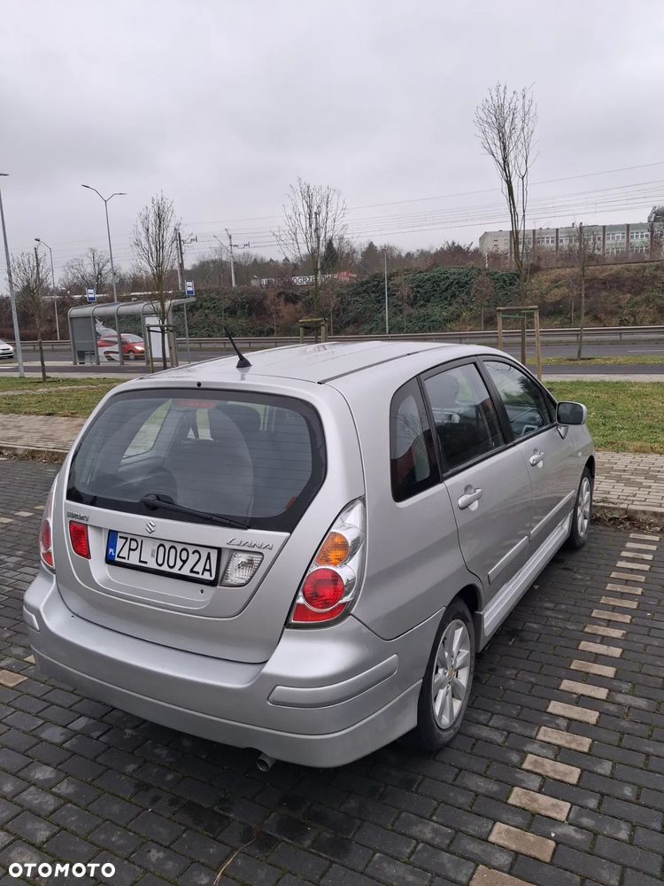 Suzuki Liana - 4