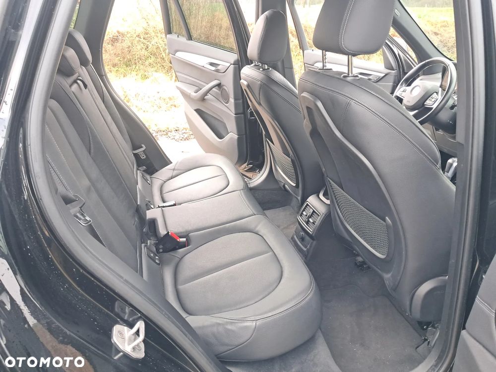 BMW X1 sDrive18d Sport Line - 9