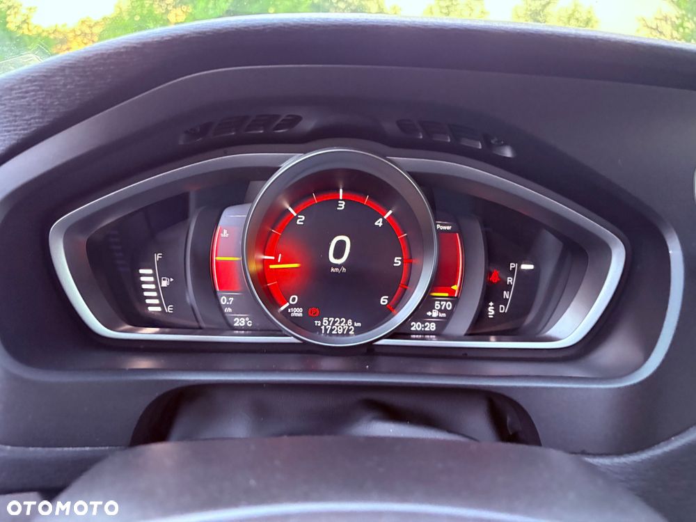 Volvo V40 D2 Geartronic Inscription - 19