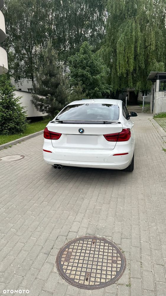 BMW Seria 3 320i xDrive - 5