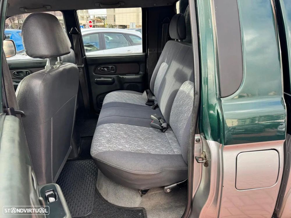 Mitsubishi L200 2.5 TD CD 3200 - 24