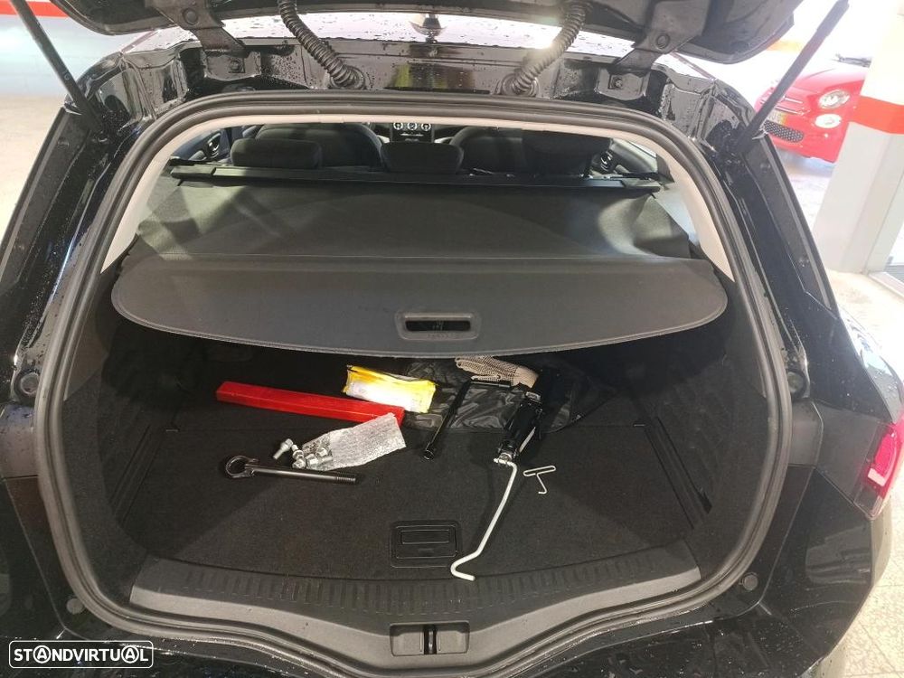 Renault Mégane Sport Tourer 1.5 Blue dCi Equilibre - 11
