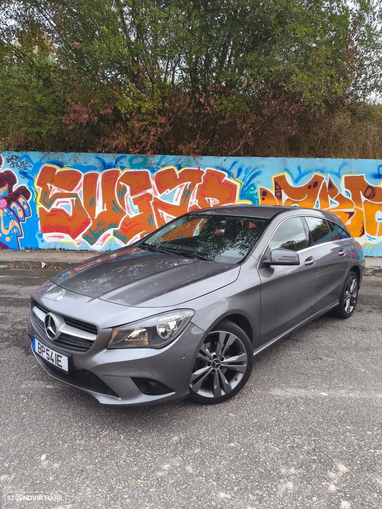 Mercedes-Benz CLA 180 d Shooting Brake - 11