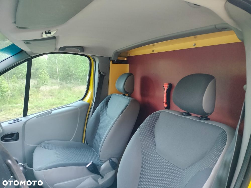Opel vivaro - 8