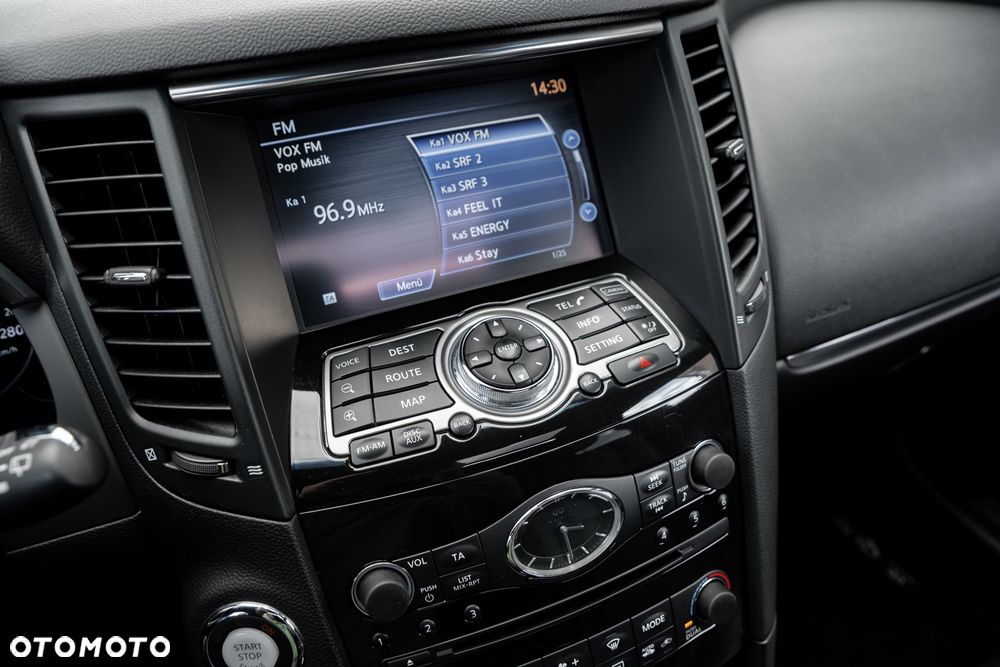 Infiniti QX70 3.0d S - 31