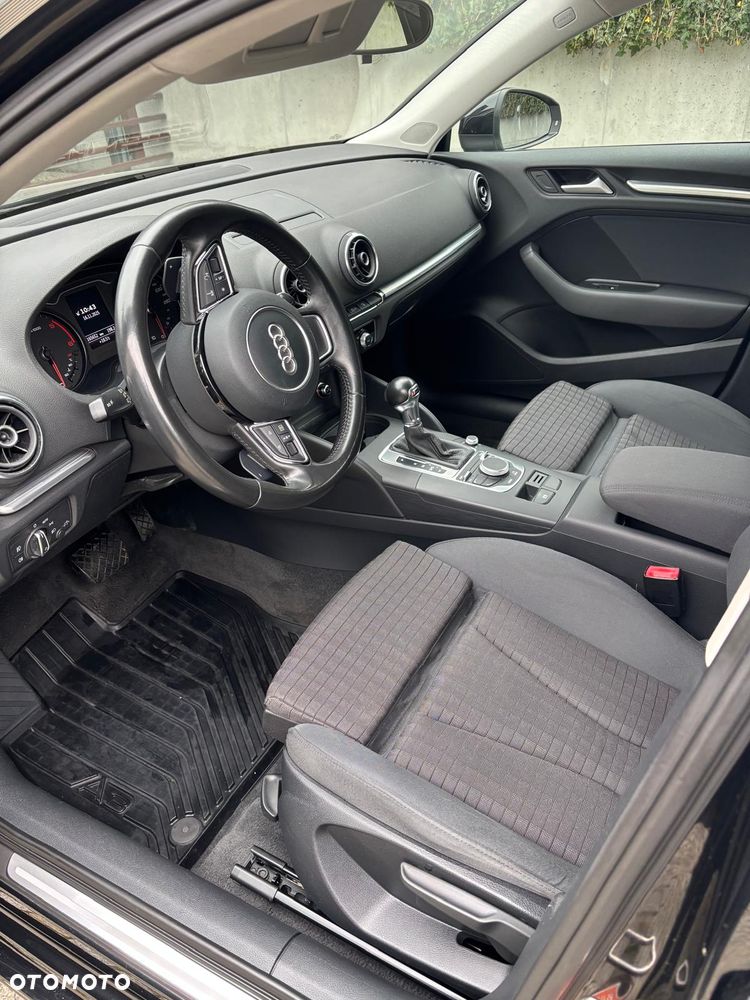 Audi A3 Sportback 2.0 TDI S tronic Ambiente - 13