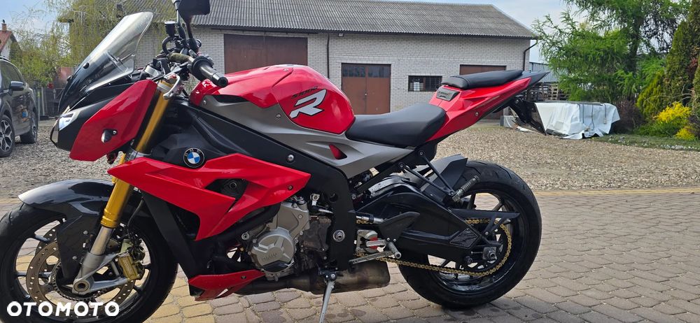 BMW S - 2