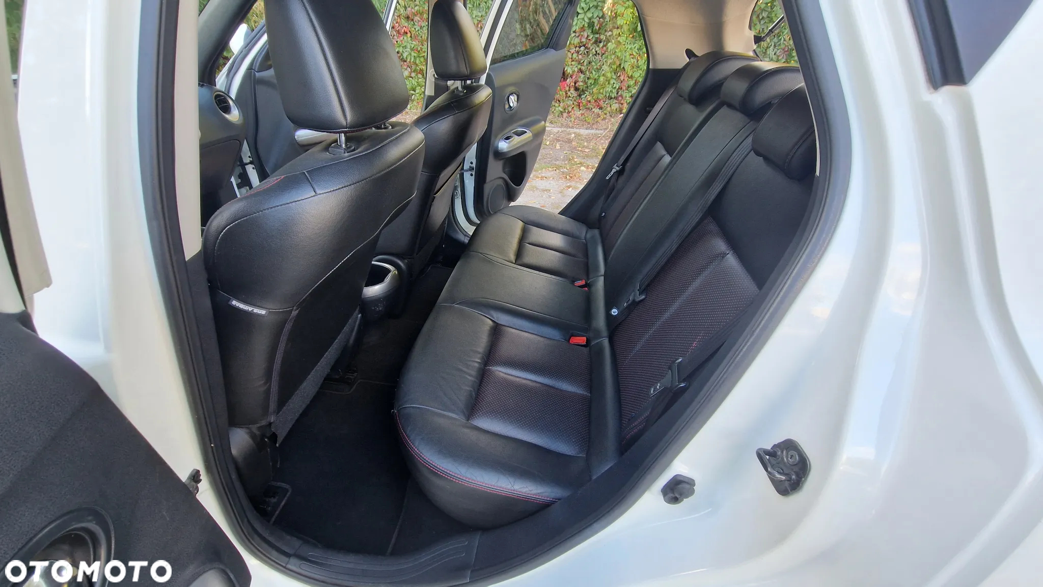 Nissan Juke 1.5 dCi N-Connecta - 10