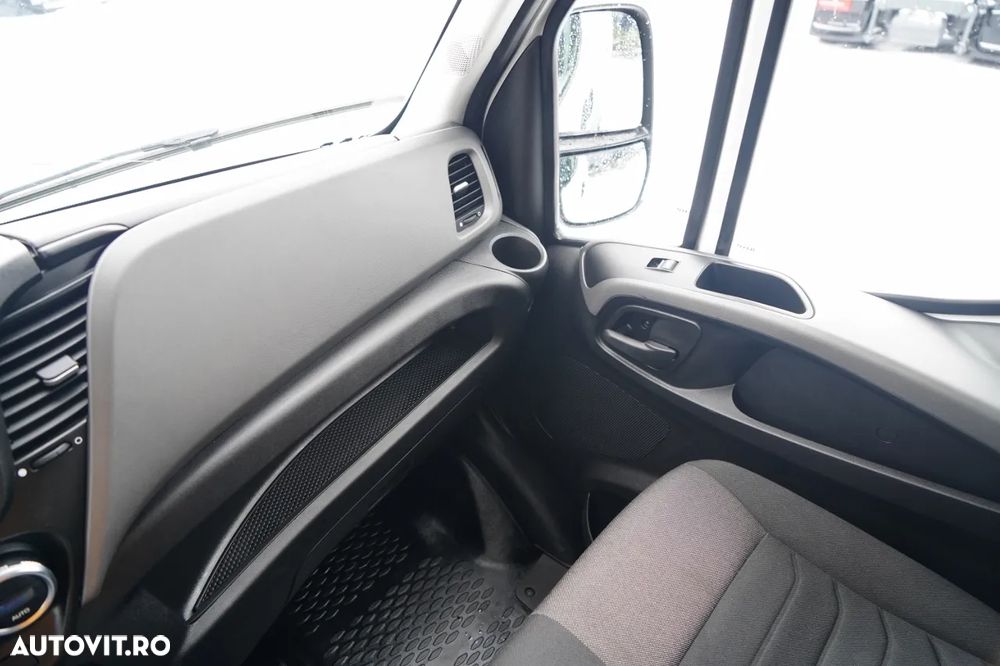 Iveco DAILY 35-140 / TIN / PANEL / HI-MATIC - 30