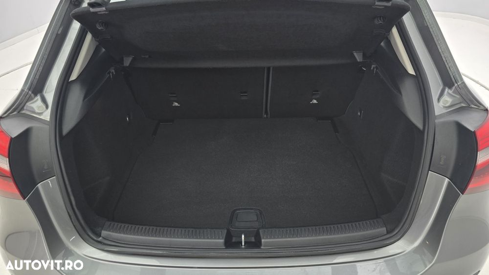 Mercedes-Benz A 180 - 25