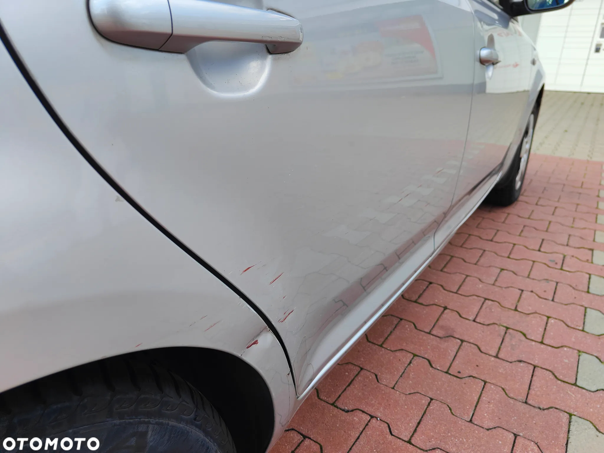 Kia Ceed - 11