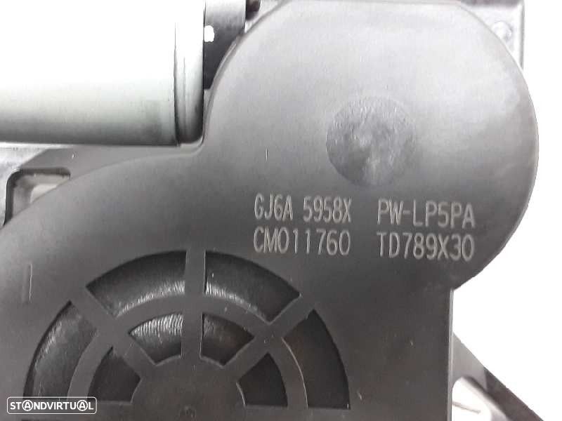 MOTOR ELEVADOR DE VIDRO TRASEIRO DIREITO MAZDA CX-7 2010 -GJ6A5958X - 4