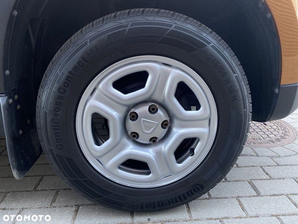 Dacia Duster 1.6 SCe Comfort - 27