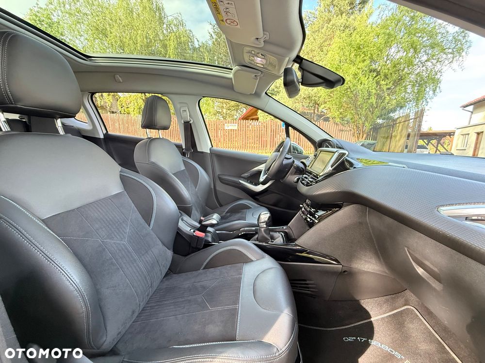 Peugeot 2008 PureTech 110 Stop&Start Crossway - 28