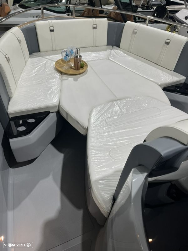 Invictus Yachts TT 280 - 19